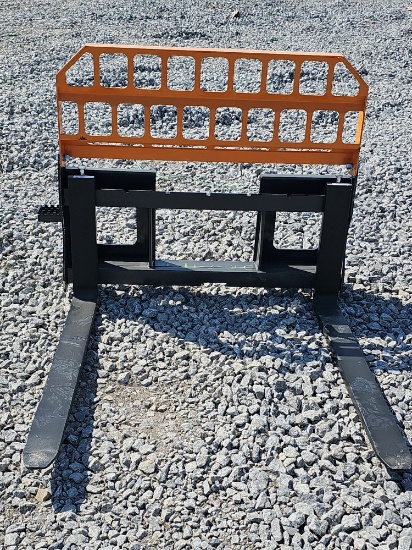 LandHonor Skid Steer Pallet Forks