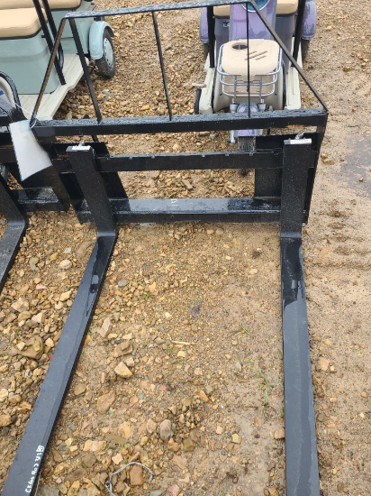AGT Industrial SAII100 Pallet Forks Skid Steer Attachment