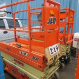 JLG Scissor Lift, 24-Volt DC, Max. 1365# 55 Hrs.