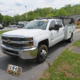 2017 Chevrolet 3500 HD Silverado Crew Cab w/CTVE Service Body, 2WD, 6.0 Vor