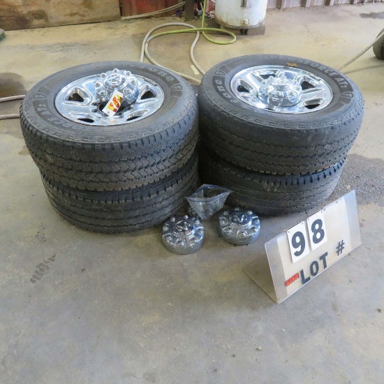 (4) Tire Rims, Used Hub Caps & Lug Nuts for 2500 Ram