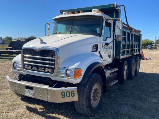 2006 MACK  CV SERIES DUMP TRUCK