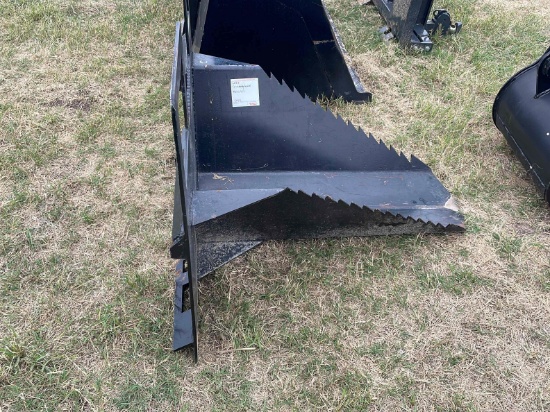SKID STEER GRUBBING BUCKET