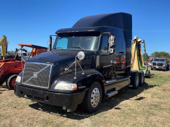2001 VOLVO  VN SERIES