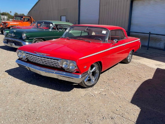 1962 CHEVROLET  IMPALA