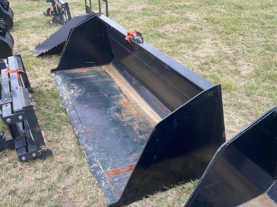 83â€ SKID STEER BUCKET