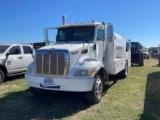 2005 PETERBILT  335 LUBE TRUCK
