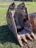 36â€ TOOTH PRO EXCAVATOR BUCKET