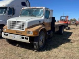 2001 INTERNATIONAL  4700
