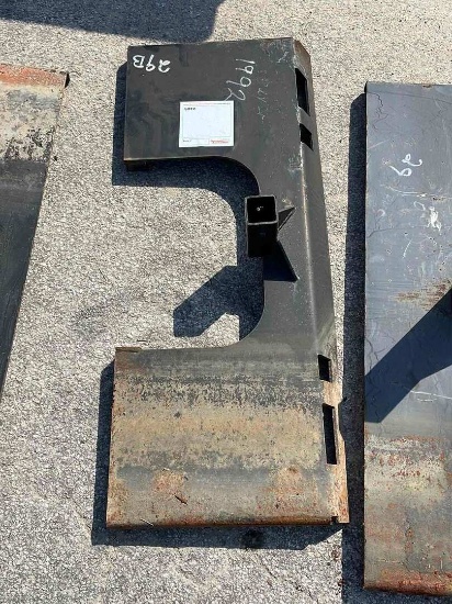 SKID STEER HITCH PLATE