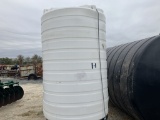 1100 gal white cone bottom tank