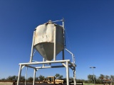 7ton overhead feed bin has dent in side