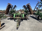 JD 630 22ft tandem disc front blades 21 1/2 rear blades 20 1/2 no breaks or welds nice disc