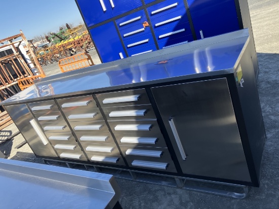 18 DRAWER STAINLESS TOOL BOX