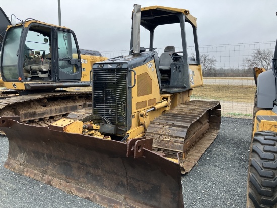 JD 550 J dozer 6 way blade hrs4192 runs goes ser# IT00550JXEA0192629
