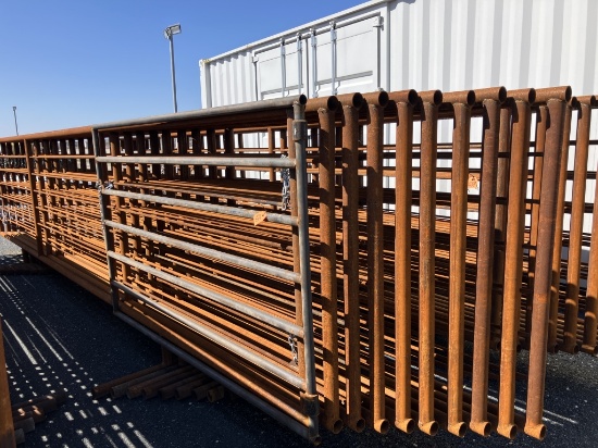 24ft freestanding panels w/ 1-8ft gate