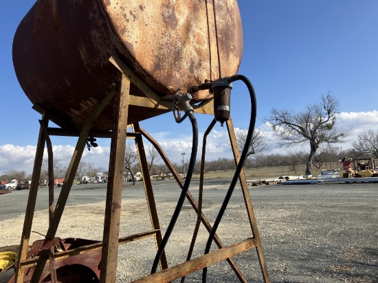 300 gal fuel tank on stand