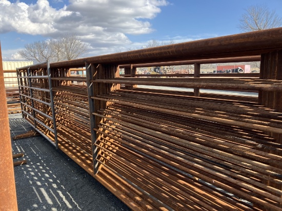 24ft free standing panels w/ 1 12ft gate