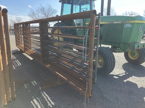 24ft free standing panels w/ 12ft gate