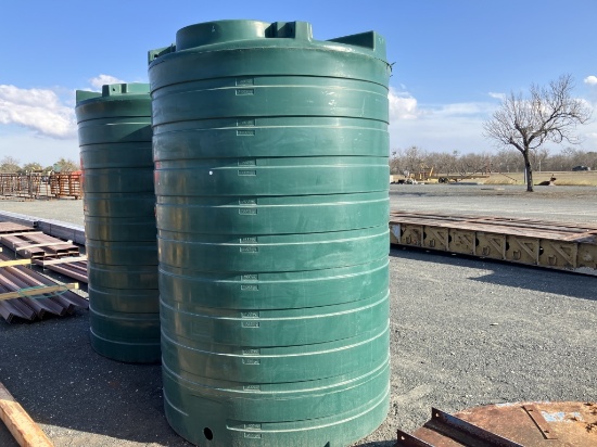 1100 gal poly tank