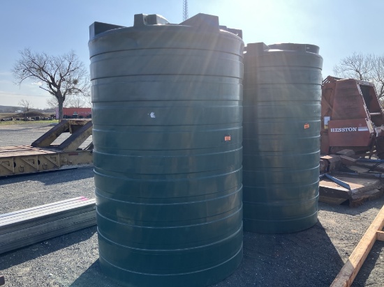 1100 gal poly tank