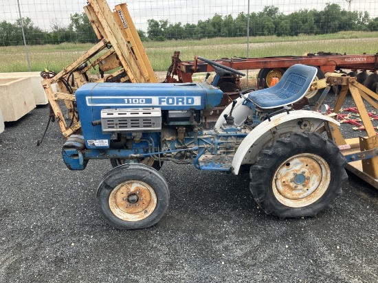 FORD 1100 TRACTOR W/ WOODS 5FT SHREDDER HRS 687 5FT SHREDDER HRS 687 RUNS & DRIVES
