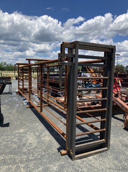 24FT ALLLEY W/ 2 SIDE GATES
