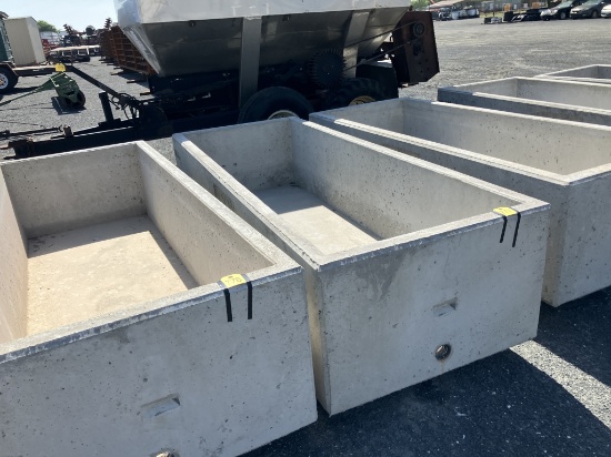 CONCRETE 250 GAL WATER TROUGH