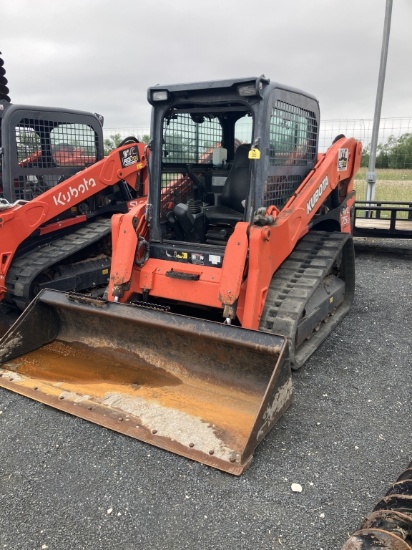 KUBOTA SVL75-2 SKIDSTEER SER#10023381674 HRS CAB AIR CLEAN MACHINE