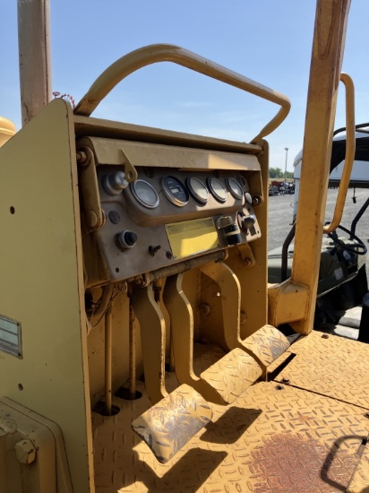 CAT D3B DOZER-6 WAY BLADE RIPPERS NICE DOZER-RUNS AND WORKSSERIAL#27Y03538