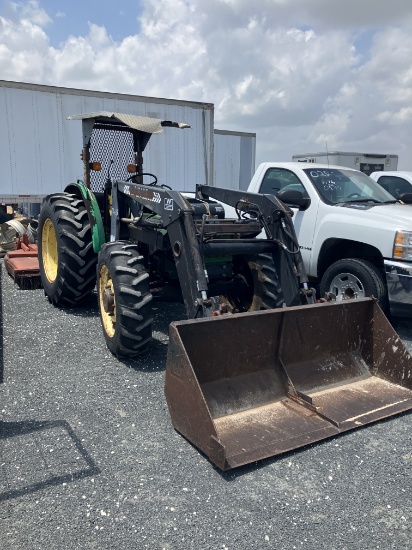JD MFWD TRACTOR W/WESTENDORF LOADER BUCKET & PALLETT FORKS