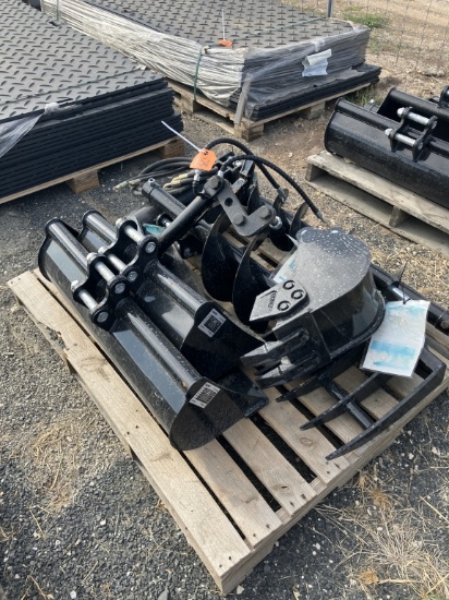 MINI ESCAVATOR ATTACHMENTS