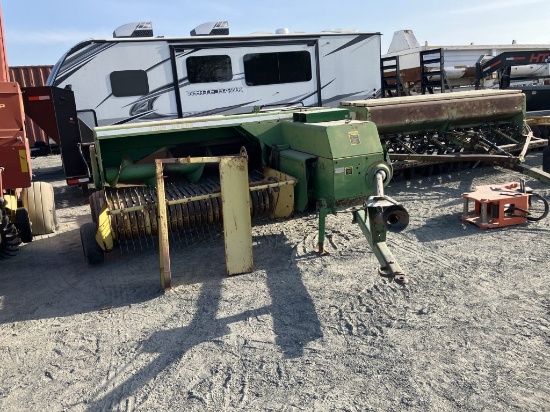 JD 348 SQ-BALER