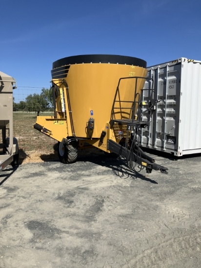 Dyet Classic Zs10 Sr Vertical Feed Mixer W/Scale In Office