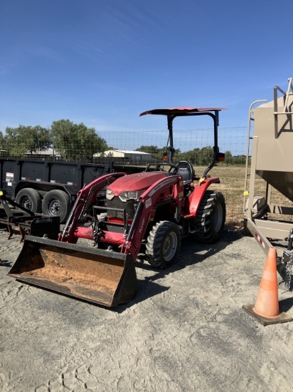 "MASSEY FERGUSON 1740 E TRACTOR W/ LOADER ONLY 248HRS