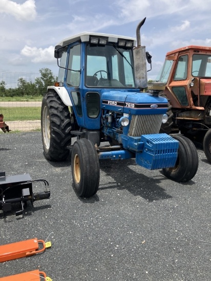"FORD 7610 TRACTOR 7255 HRS RUNS