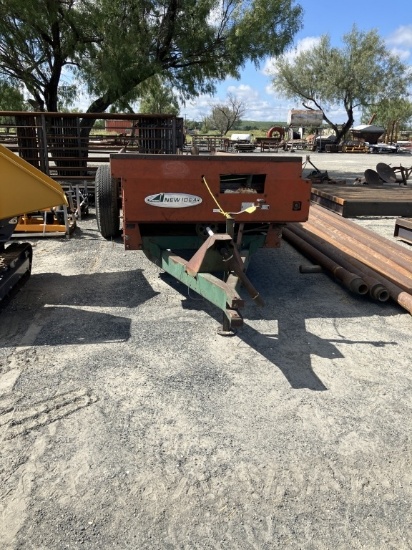 NEW IDEA MANURE SPREADER CLEAN SPREADER