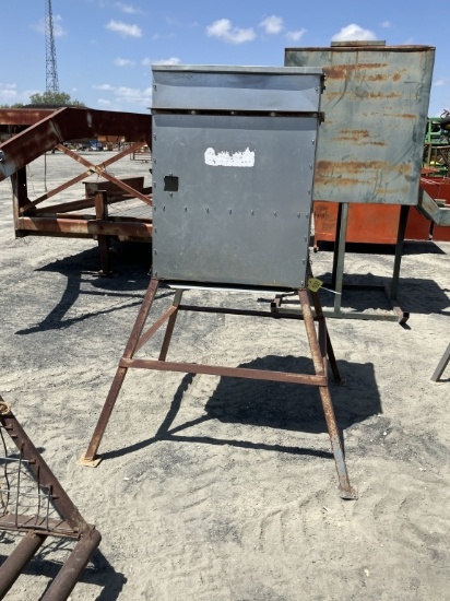 DEER FEEDER