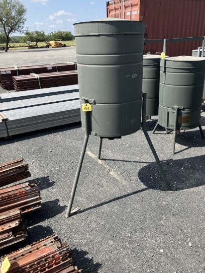 SHORT DEER FEEDER