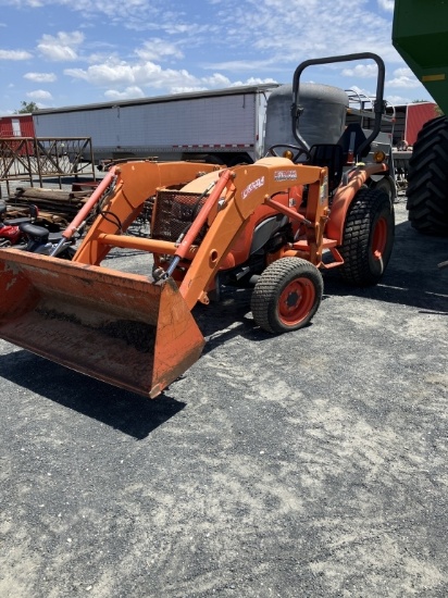 "KUBOTA L3901 TRACTOR W/LOADER NO RUN