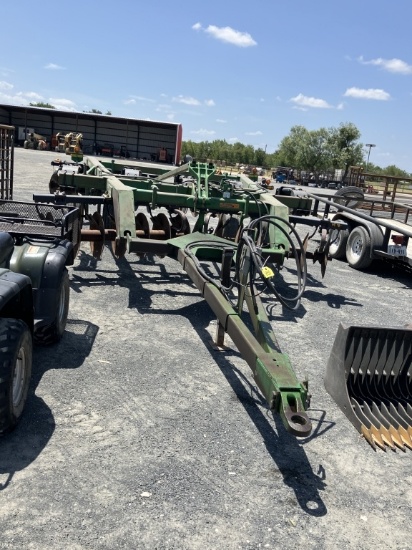 JD 510 DISC RIPPER GOOD SOLID RIG