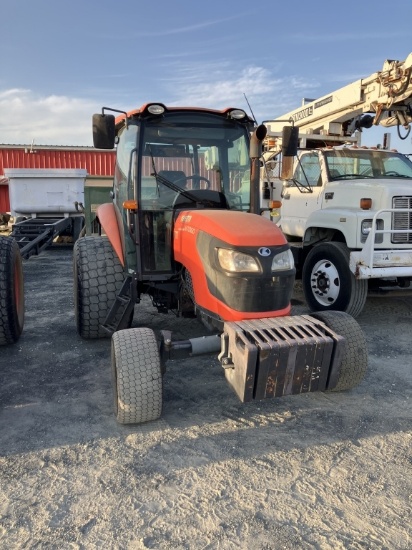 Kubota M7060 Tractor 4698hrs