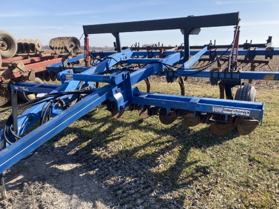 DMI Colter Champ II Chisel Plow