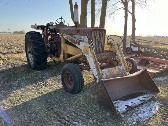 International 706 Tractor