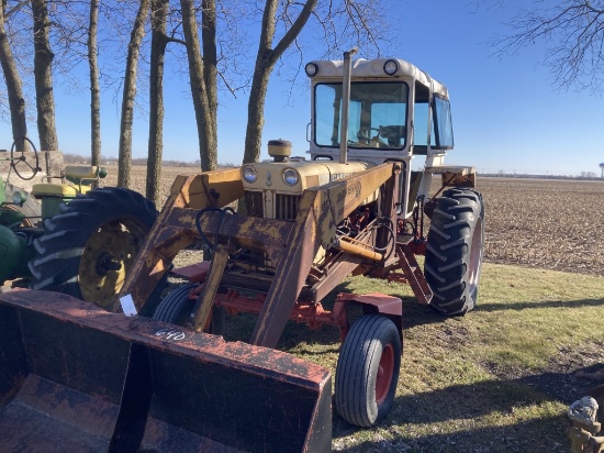 Case 830 Tractor Loader