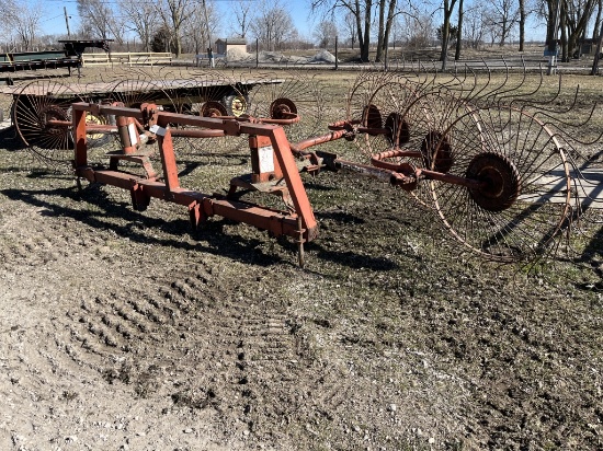 Gehl 318 Hayrake