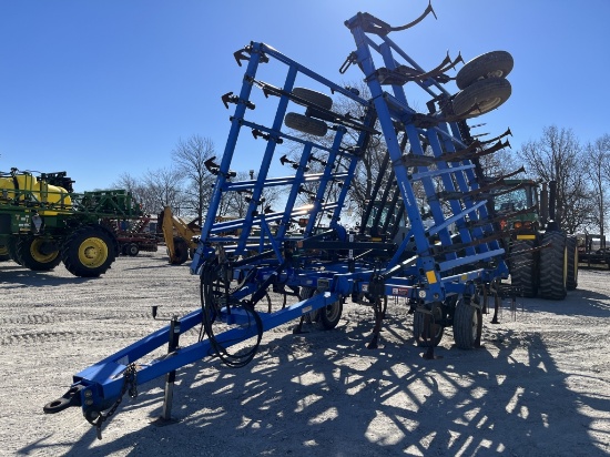 DMI ST250 Field Cultivator