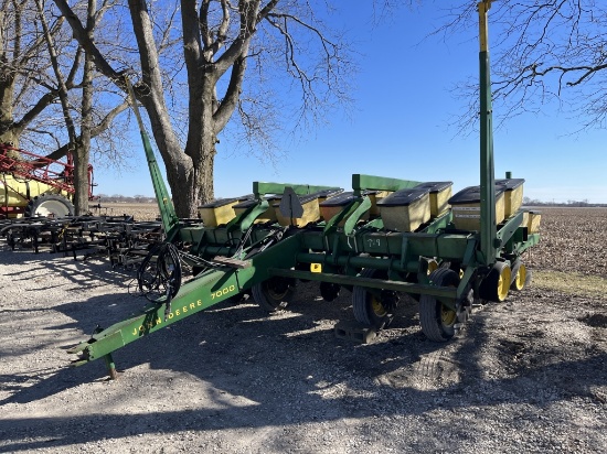 John Deere 7000 Planter