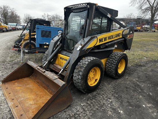 2006 New Holland L185 Skidsteer