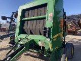 John Deere 568 Round Baler